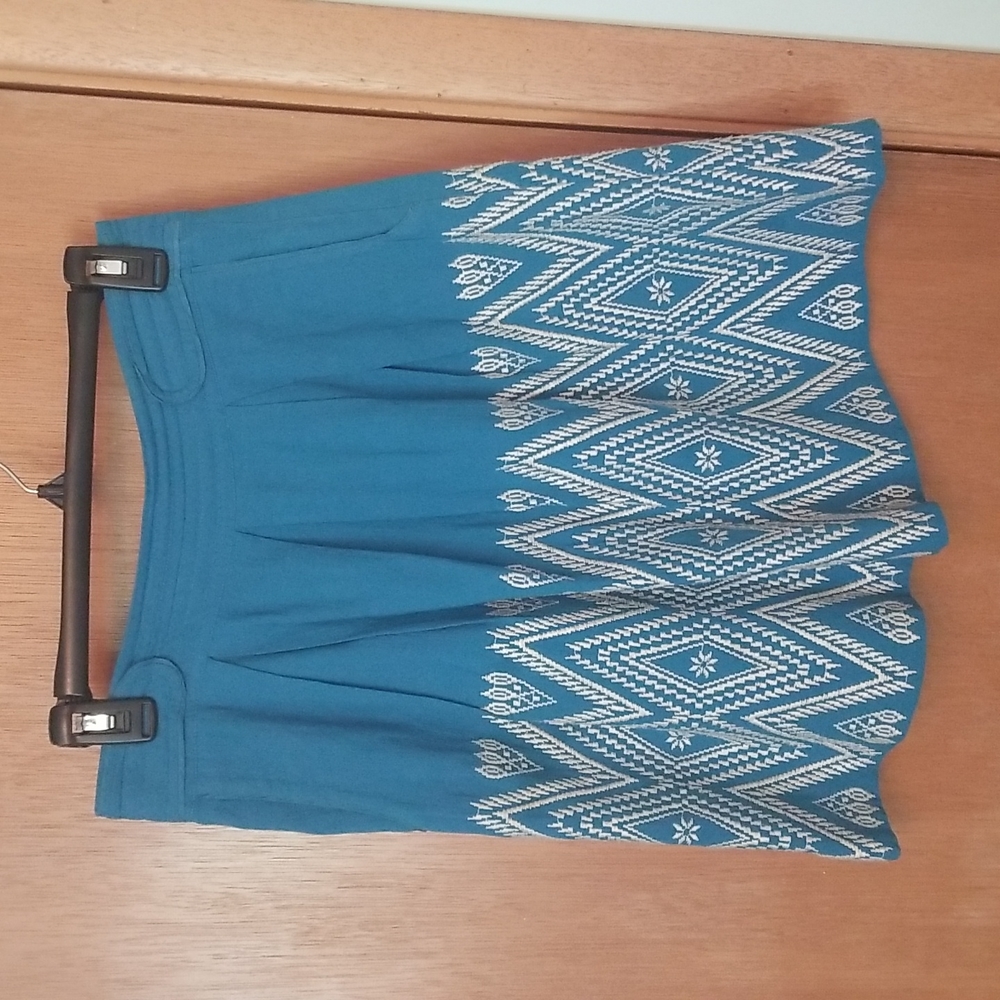 Anthropologie Floreat Teal Embroidered Skirt sz 4